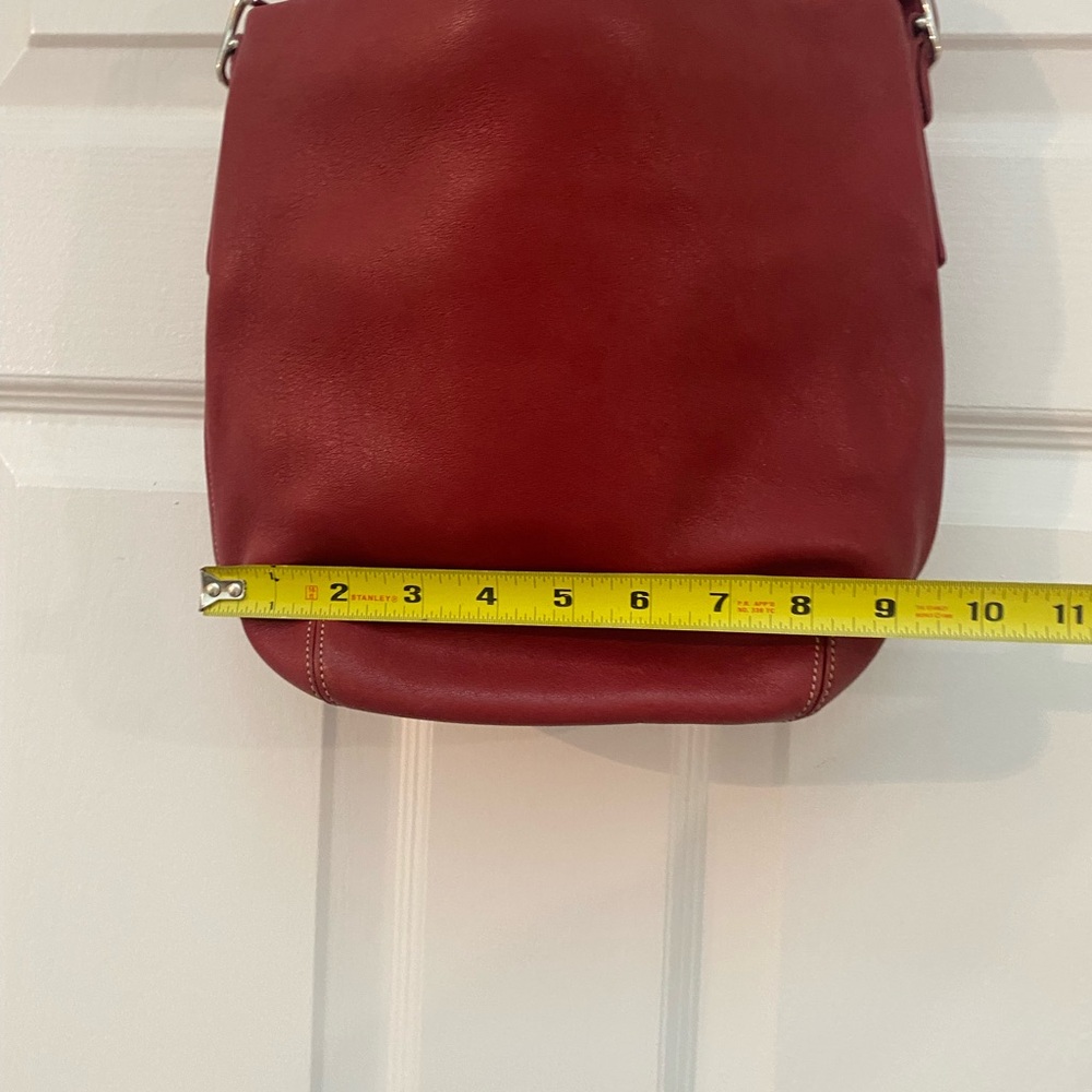 Gorgeous Coach Red Leather Soho Bucket Shoulder Bag - Picture 2 of 12